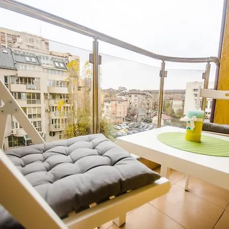 19 Cozy With Balcony Apartman *