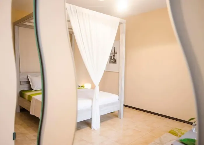 19 Cozy With Balcony *