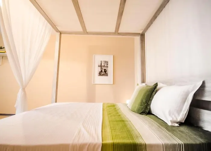 19 Cozy With Balcony アパート