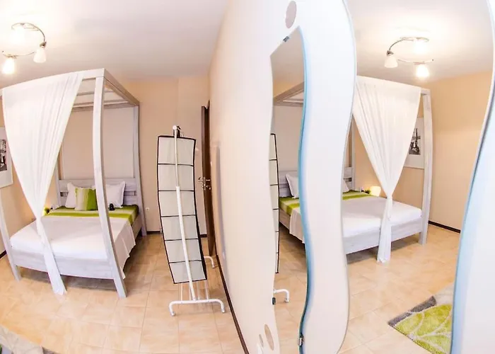 19 Cozy With Balcony アパート *