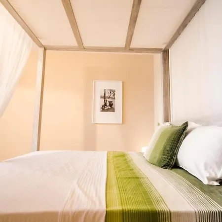 19 Cozy With Balcony Apartmán